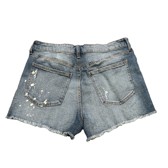 NWT SUPER‎ HIGH RISE DISTRESSED SHORTS - Picture 2 of 3